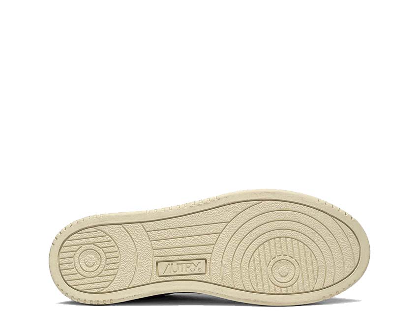 Autry Medalist Low Leat White détail — logo brodé et cuir pleine fleur