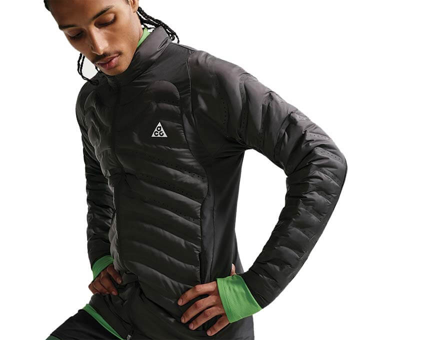 Nike ACG Lava Loft Black vue dos — doudoune outdoor noire homme isolation