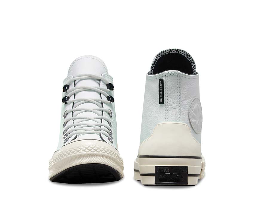 Converse Chuck 70 Hi Moonbath Egret vista lateral — lona tonos suaves