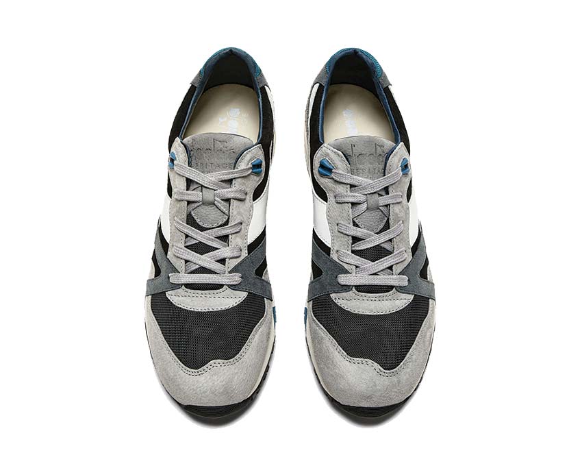 Diadora N9000 Italia Black Paloma Grey detalle — lengüeta bordado logo