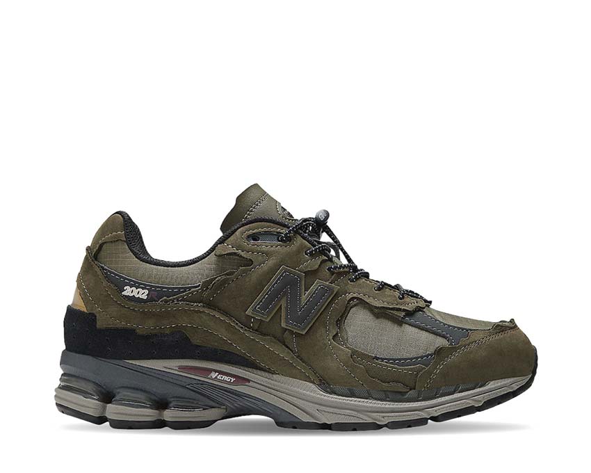 New Balance 2002R Protection Pack Dark Moss — sneaker homme N-ERGY suède