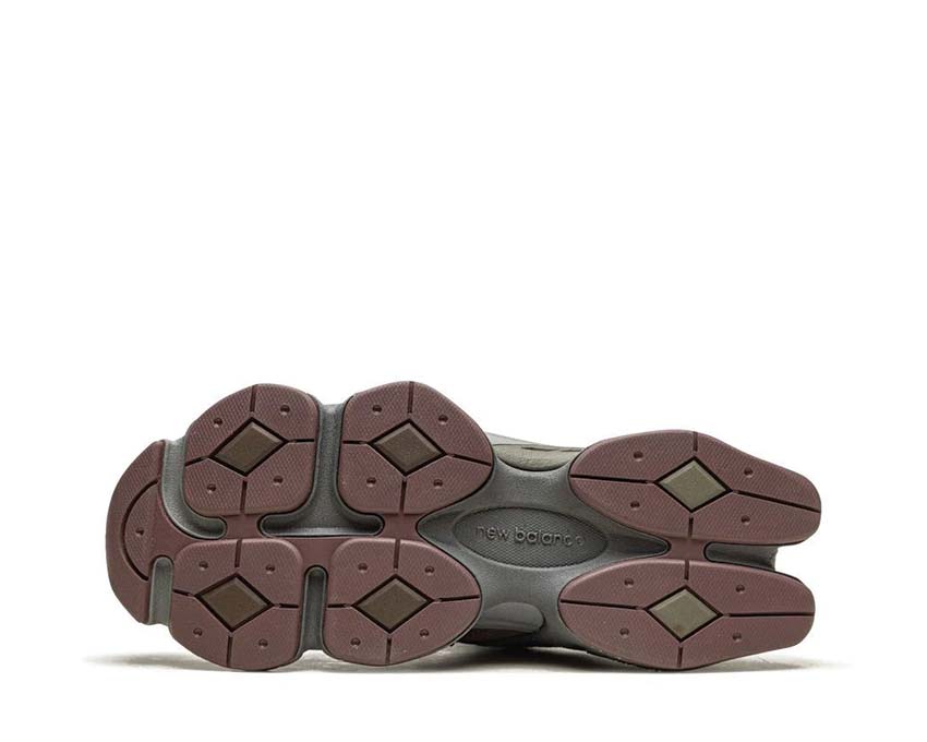 détail — New Balance 9060 empiècements suède mesh brun terre