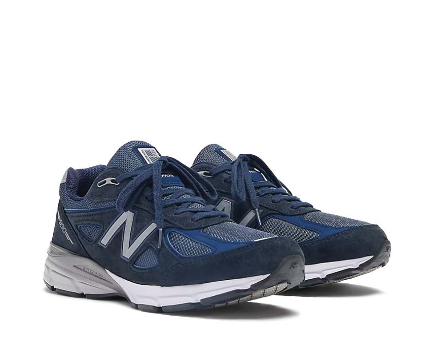 New Balance 990v4 Made in USA Navy vista lateral — parte superior malla y ante