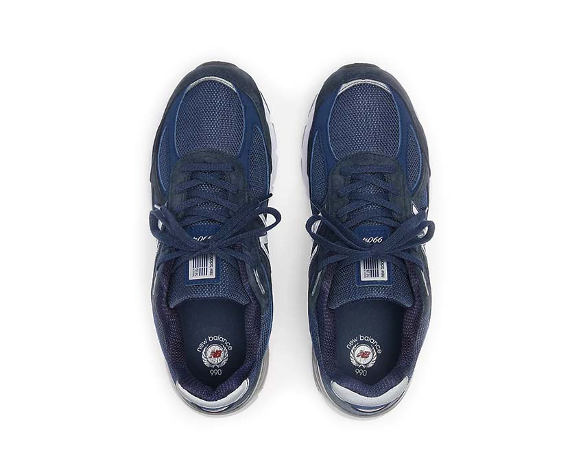 New Balance 990v4 Made in USA Navy detalle — construcción Made in USA