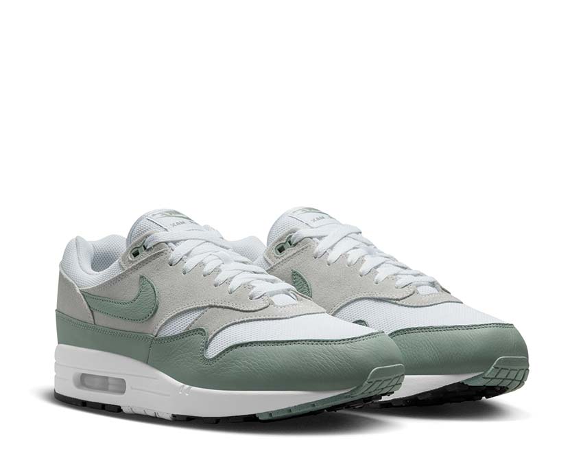 Nike Air Max 1 SC Mica Green White vue latérale — mesh et cuir