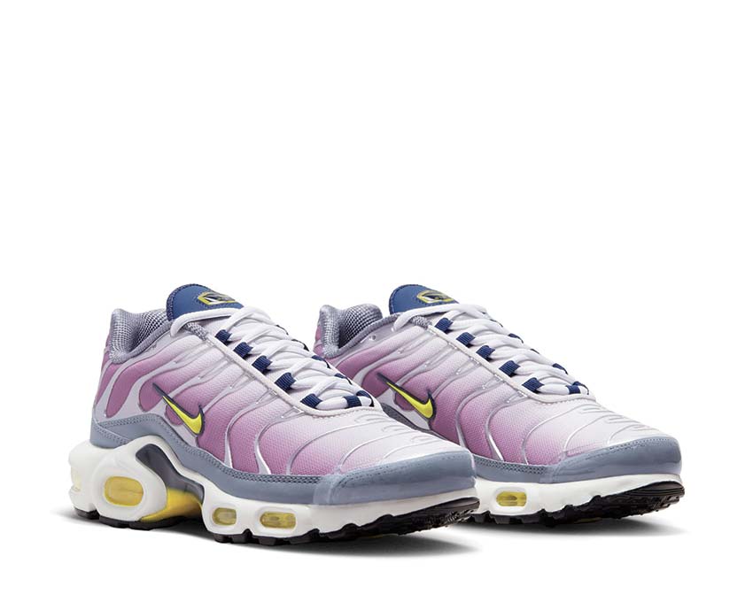 Nike Air Max Plus W Violet Dust vue latérale — tige mesh et TPU