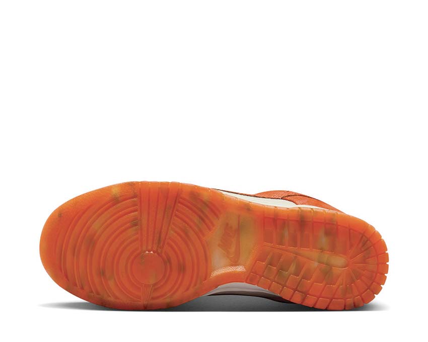 Nike Dunk Low Wmns Light Bone — vista frontal Laser Orange unisex