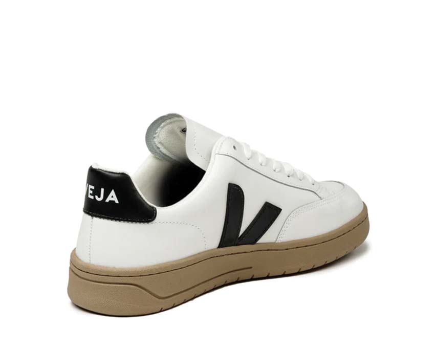 Veja V-12 Extra White/Black sole — natural rubber sole