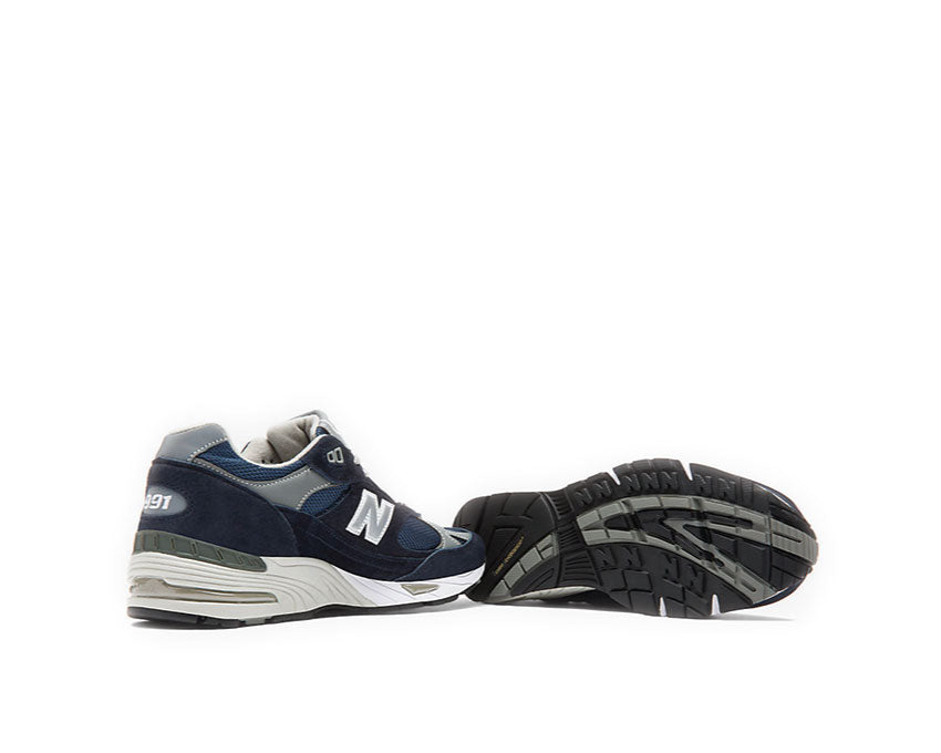 New Balance 991 Navy detalle — parte superior ante y mesh transpirable