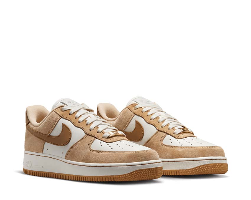 Nike Air Force 1 LXX Vachetta Tan Flax Sail vue latérale — cuir vachetta