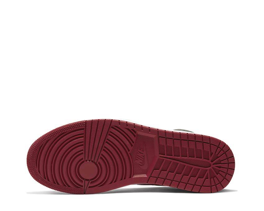 Jordan Air Jordan 1 Retro High OG Bloodlines Black Gym Red White — vista trasera cuero