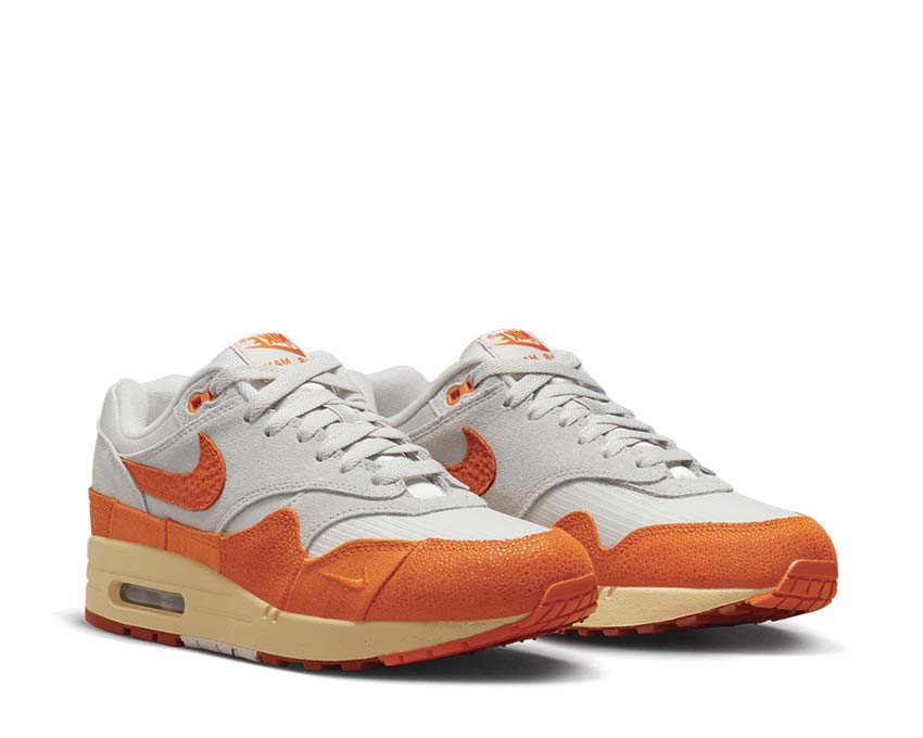 Nike Air Max 1 Wmns Light Bone Magma Orange Neutral Grey vue latérale — mesh et cuir