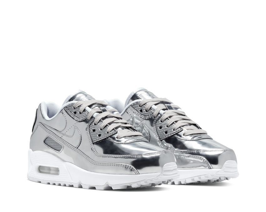 Nike Air Max 90 W SP Metallic Silver vista lateral — mesh y sintético