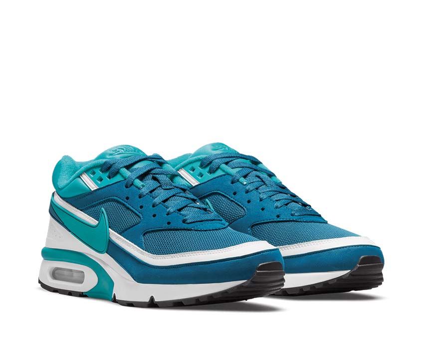 Nike Air Max BW OG Marina vue latérale — tige cuir nubuck marine