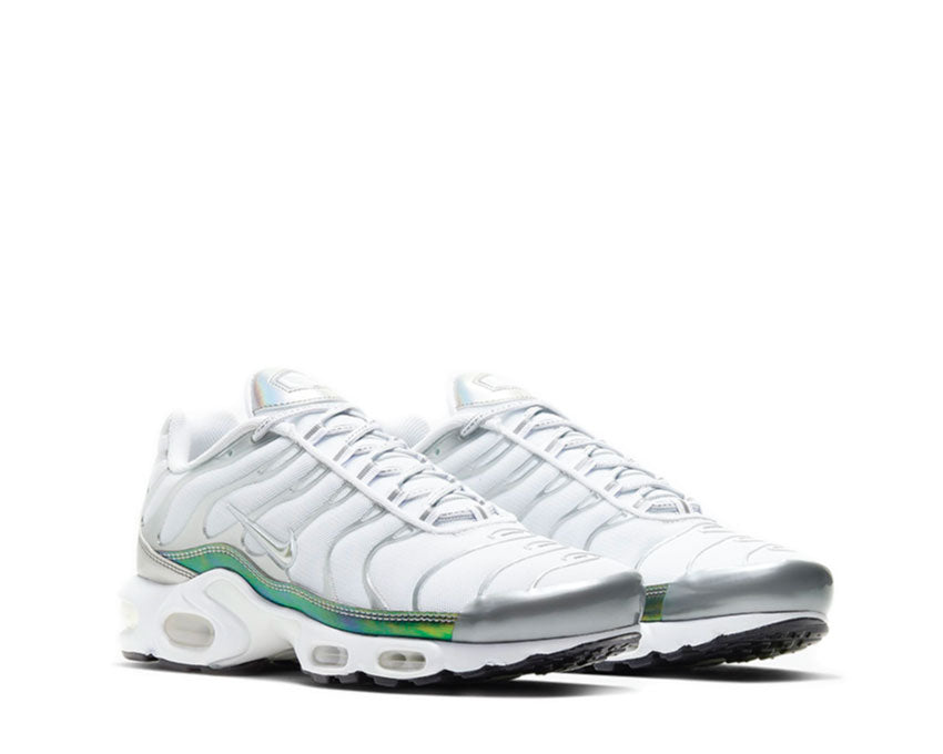 Nike Air Max Plus White / Metallic Silver CW2646-100