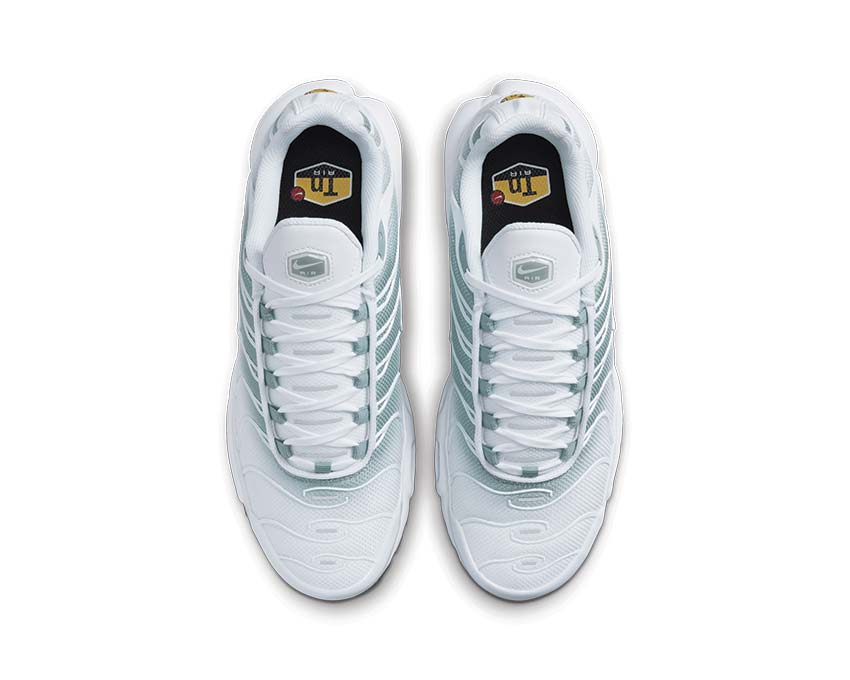 Nike Air Max Plus White Mica Green Black detalle — upper mesh
