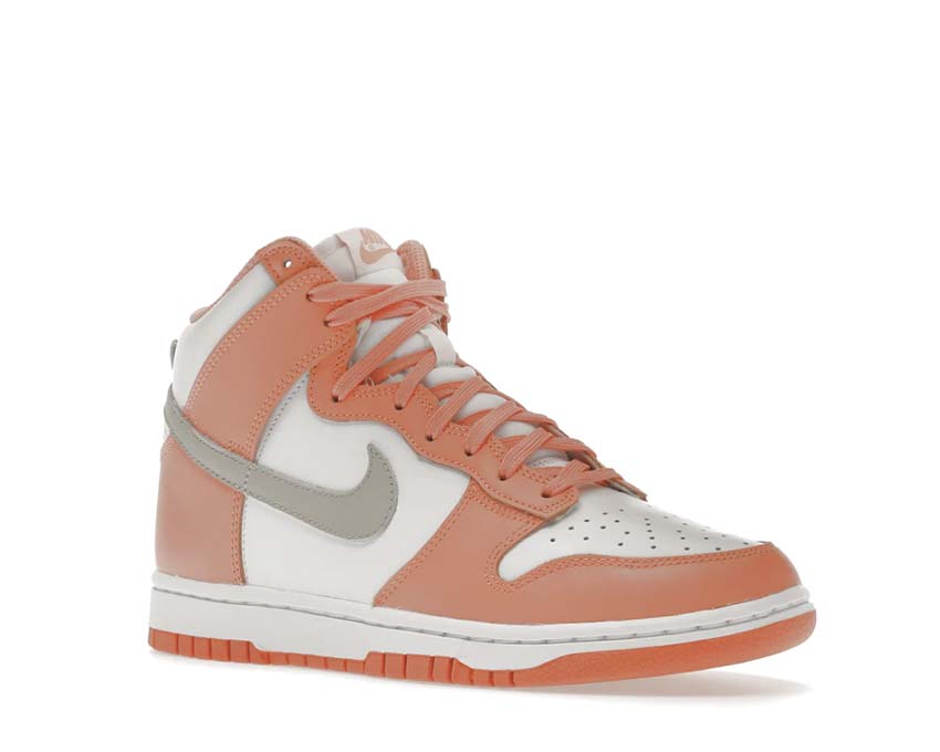 Nike Dunk High W Crimson Tint LT Iron Ore vista lateral — cuero y ante