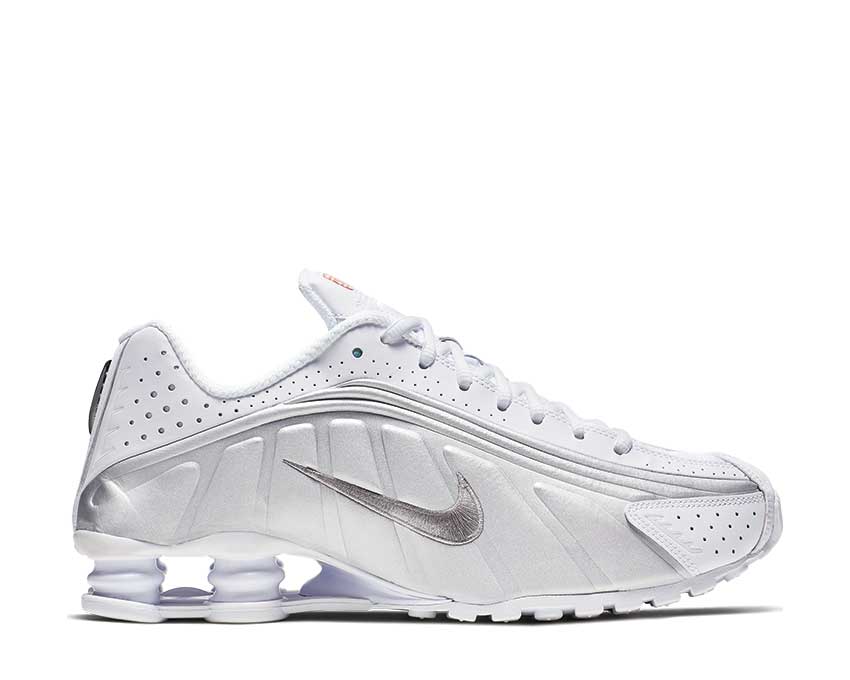 Nike Shox R4 White Metallic Silver 104265-131