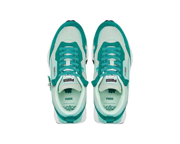 Puma Rider FV Bulbasaur J Ivy Holiday 387419 01